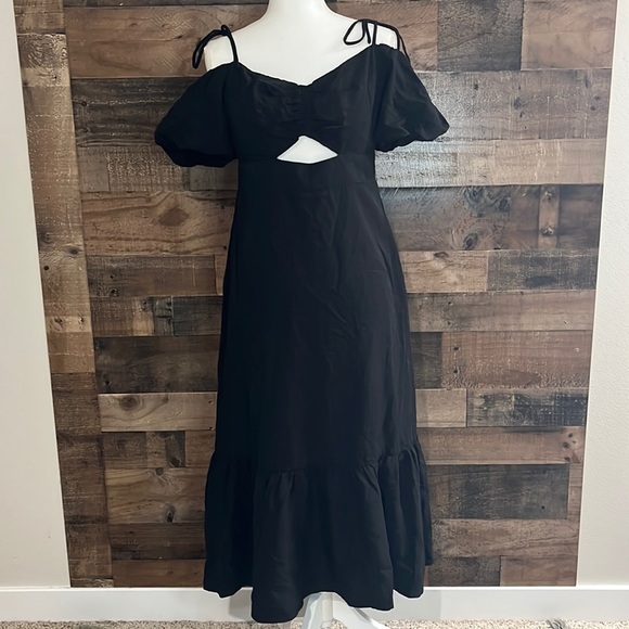 Astr Dresses & Skirts - Nwt Astr The Label Women's Aleda Cold Shoulder Cutout Cotton Midi Dress Size L